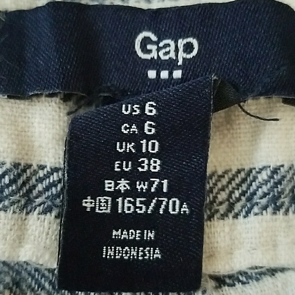 Gap blue and white shorts - Picture 3 of 3